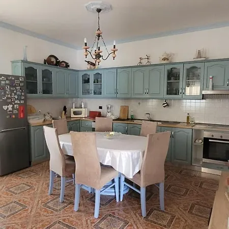 Rum i privatbostad Pashaj Vlorë